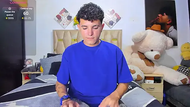 Freechat patrick_sanzz on StripChat