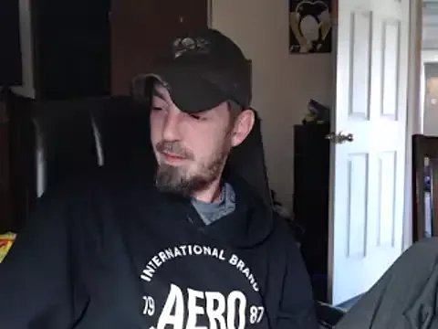 Freechat pensguy30 on StripChat