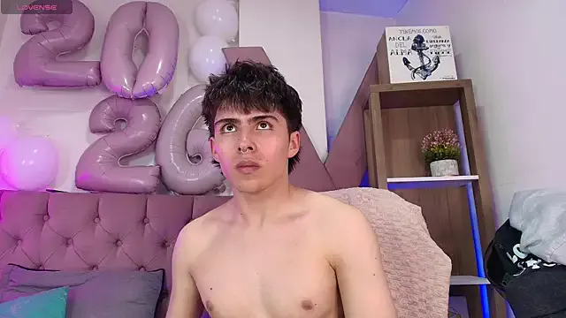 PepperTwink on StripChat