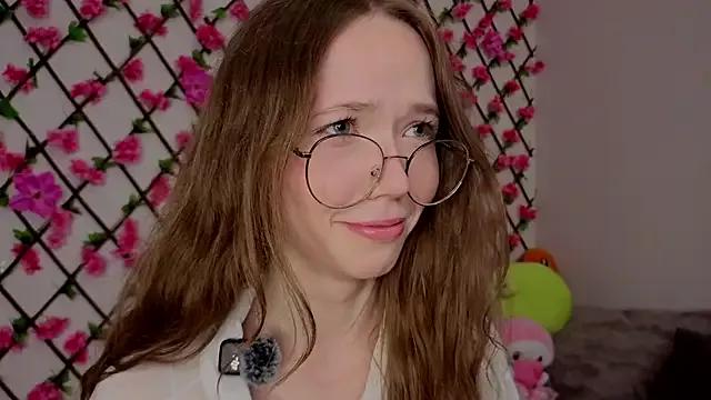 Freechat Petite_Polly on StripChat