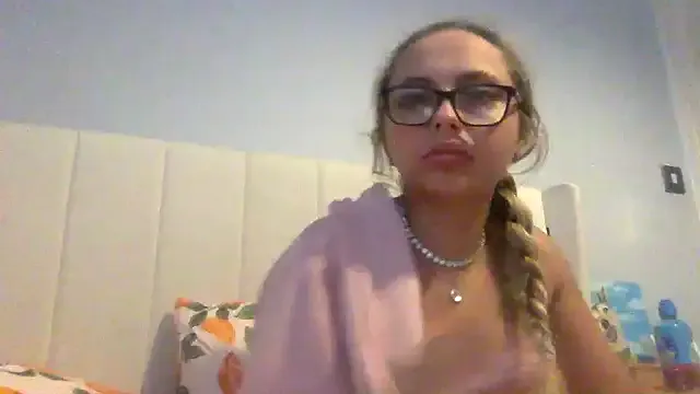 petitelucyXoxx