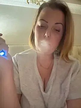 Piccolamonella29 on StripChat 