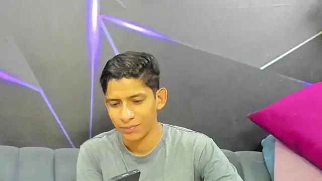 Freechat playsgirlhot on StripChat