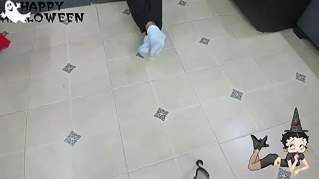 Freechat playsgirlhot on StripChat