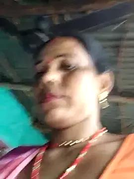 Pooja750 on StripChat