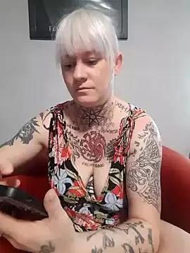poussichienne on StripChat