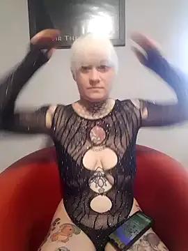 poussichienne on StripChat