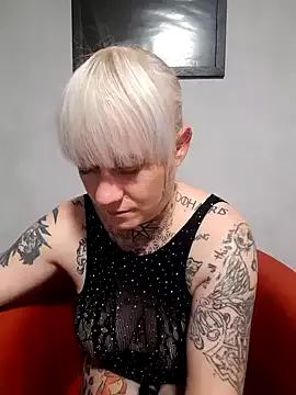 poussichienne on StripChat