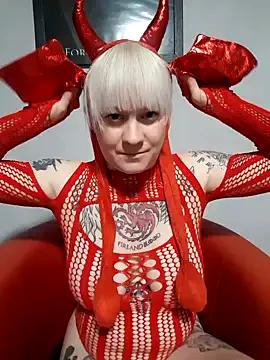 poussichienne on StripChat