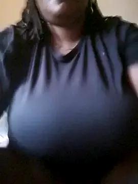 pretty-donna from StripChat