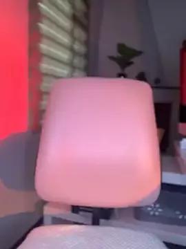 PrettyAshley_ from StripChat