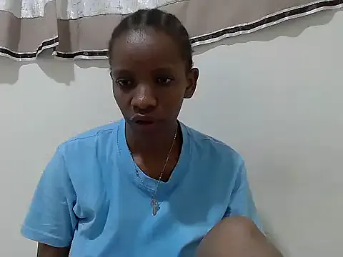 prettybeee on StripChat