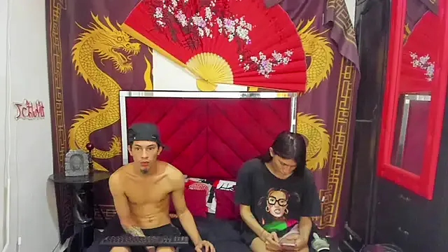 Pride_couple on StripChat