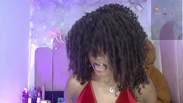 Freechat puca_ebony on StripChat