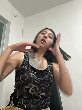 PurpleLinn on StripChat 