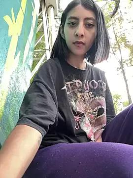 PurpleLinn on StripChat 