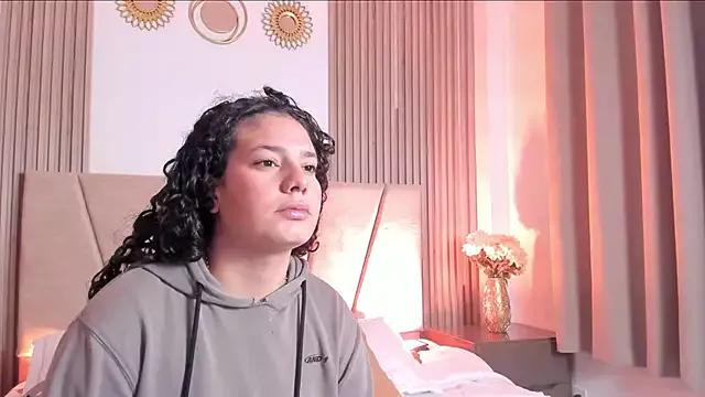 Rachell_Jamess on StripChat