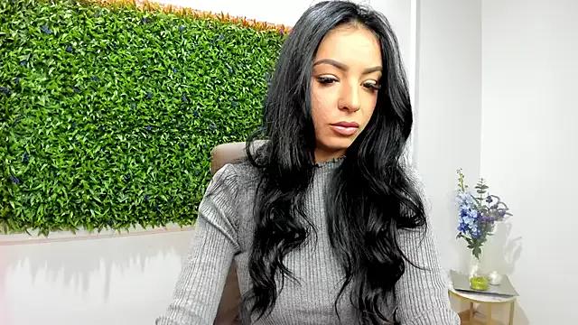 Rania_Wild from StripChat