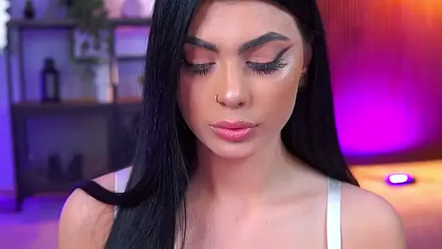 RavennaDArcy on StripChat