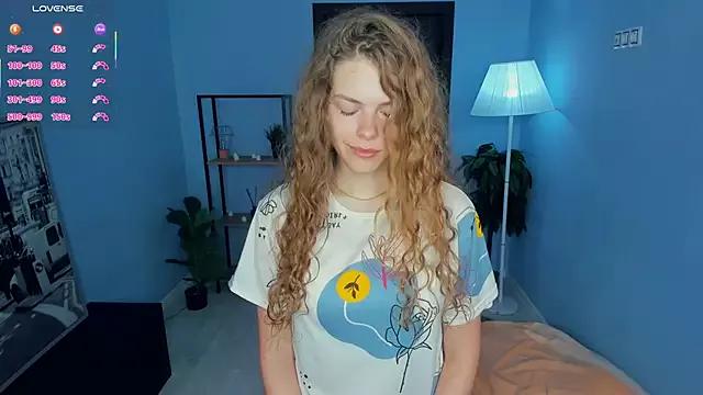 RayaNenlia on StripChat 