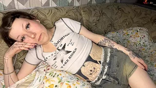 RebelKitsune from StripChat