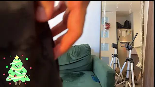 Redfloweer1 on StripChat