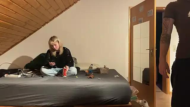 RedLayla from StripChat