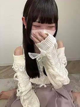 Reina_cute_00_ from StripChat