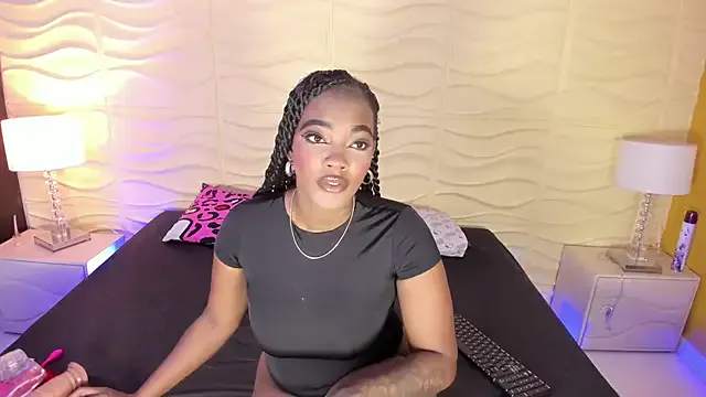 ReinaMiah — ride dildo like cowgirl 