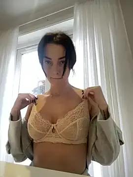 Remirosee from StripChat