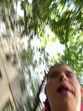 RiriRoseey on StripChat 