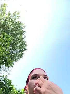 RiriRoseey on StripChat 