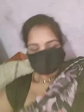 Riya_hot12 on StripChat