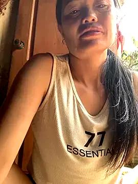 Freechat rosa-1200 on StripChat