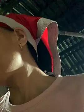 Freechat rosa-1200 on StripChat