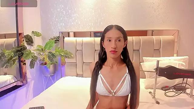 RoseTaylor__ on StripChat