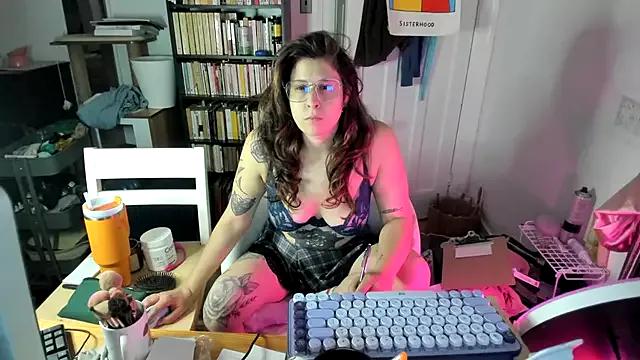 Sweet Rosiee69_ wants you to fuck her body now Rosiee69_ from StripChat