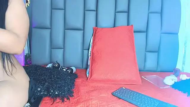 Freechat Roxana_gomez on StripChat