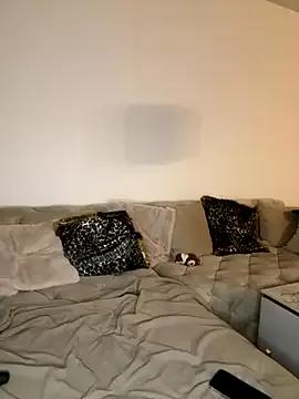 Roxane880 from StripChat