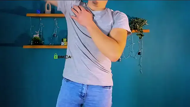 Freechat ryan_zen on StripChat