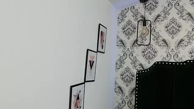 SaaraBrown on StripChat 