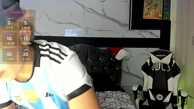 Saimonvela on StripChat