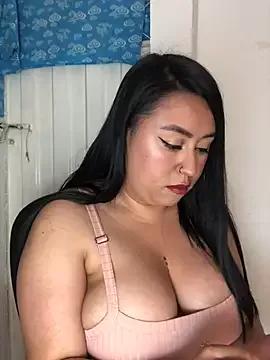 salome_Bri on StripChat