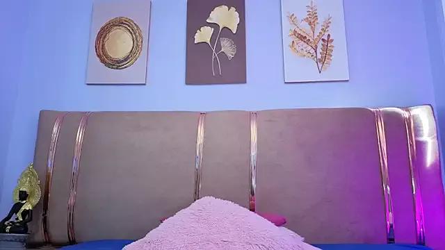 Freechat SALOME_F0X_ on StripChat