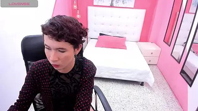 Freechat SALOME_F0X_ on StripChat