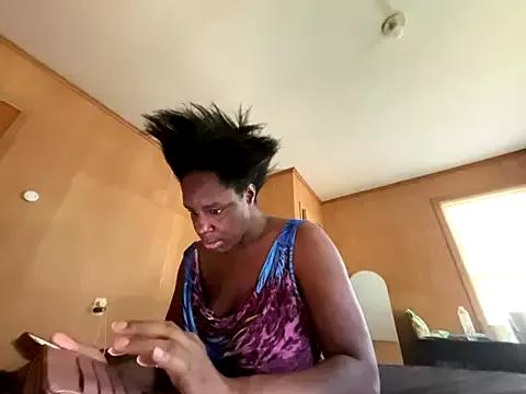 Freechat saltlightEmber on StripChat