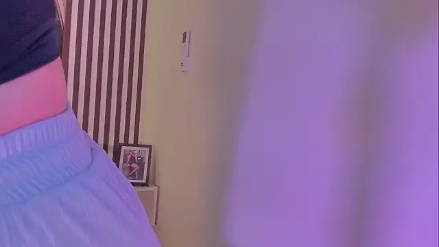 Freechat Samaantha-White on StripChat