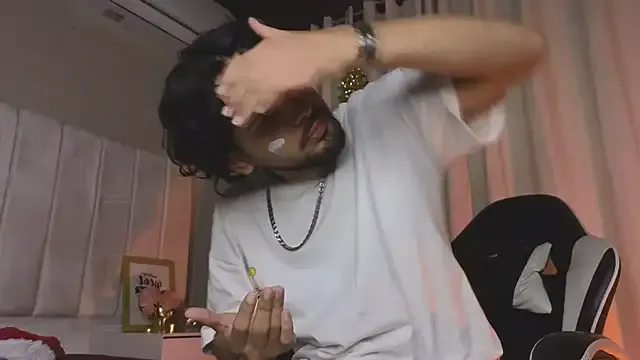 Freechat Samir_bear on StripChat