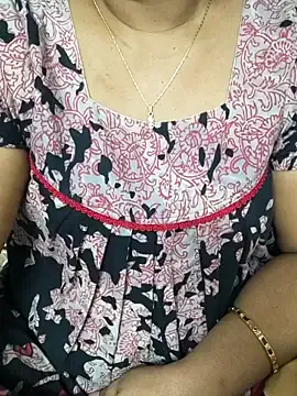 sc Sandy_thenautygirl is f Sandy_thenautygirl — Sandy nude dance in public