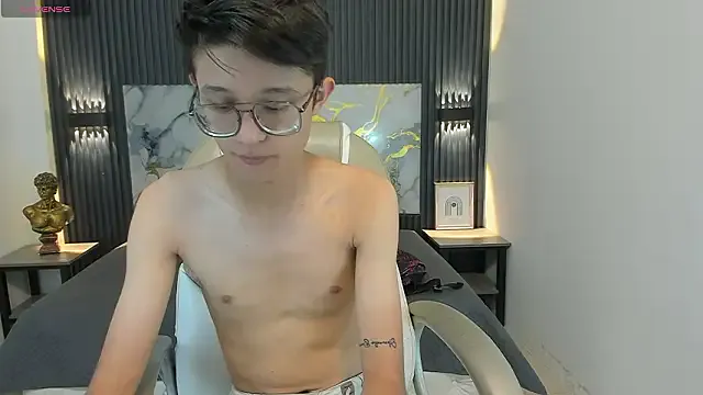 StripChat SantiagoRusso18 is Freechat SantiagoRusso18 — masturbation + show cum